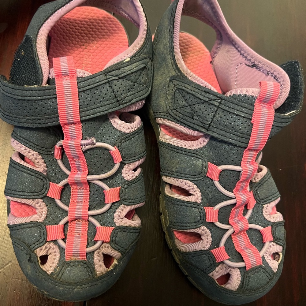 Coral Pink Outdoor Sandals with Closed-Toe Design